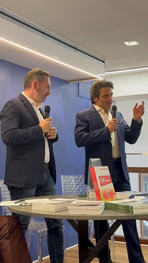 Massimiliano Aguanno Daniele Cagnoni Infissi e serramenti Guida operativa alla scelta installazione e verifica
